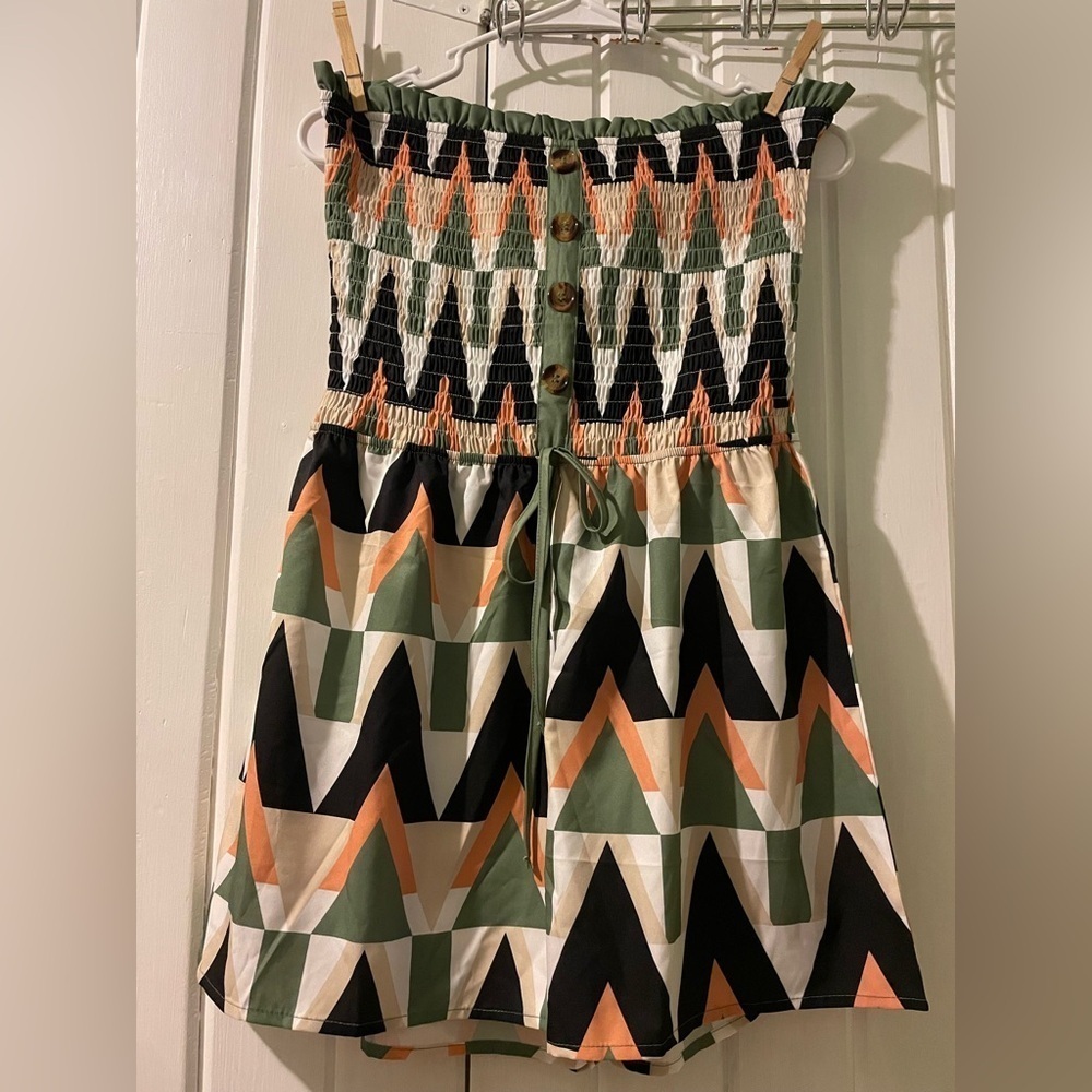 Chic Me sleeveless romper-large NWOT - Picture 2 of 6